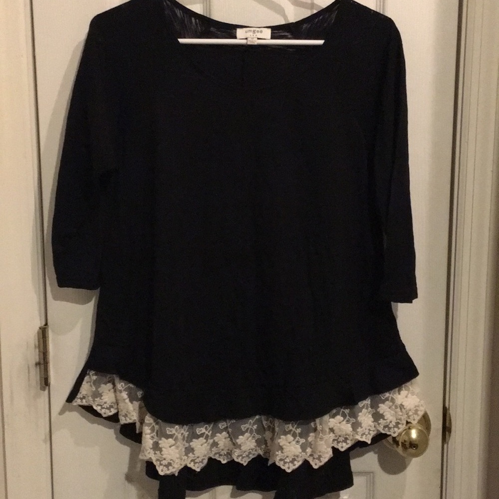 Worn Once Umgee M Black Ivory Crochet-Lace Top